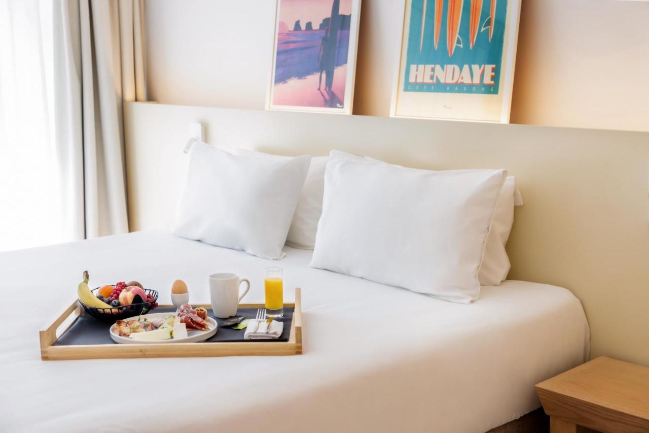 Hotel Ibaia - Piscine & Spa Hendaye Room photo