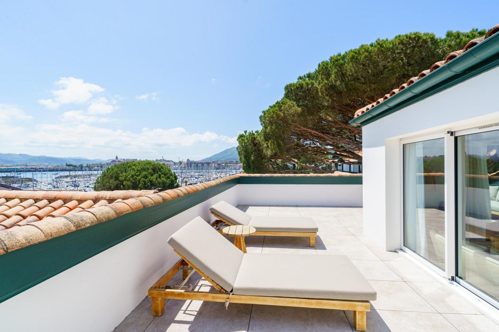 Hotel Ibaia - Piscine & Spa Hendaye Exterior photo