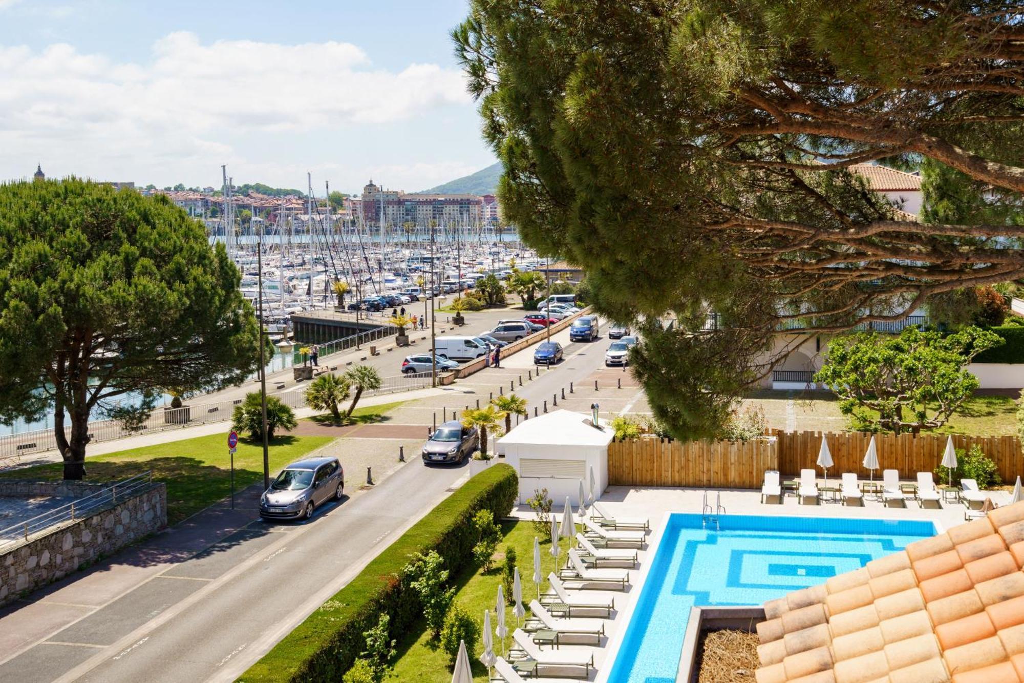 Hotel Ibaia - Piscine & Spa Hendaye Exterior photo