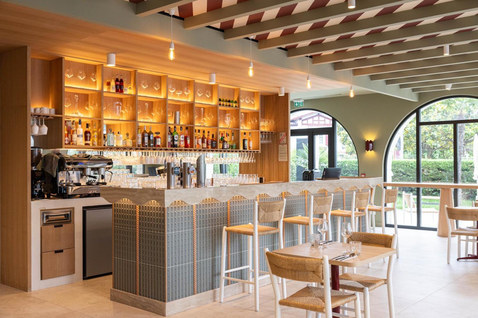 Hotel Ibaia - Piscine & Spa Hendaye Exterior photo